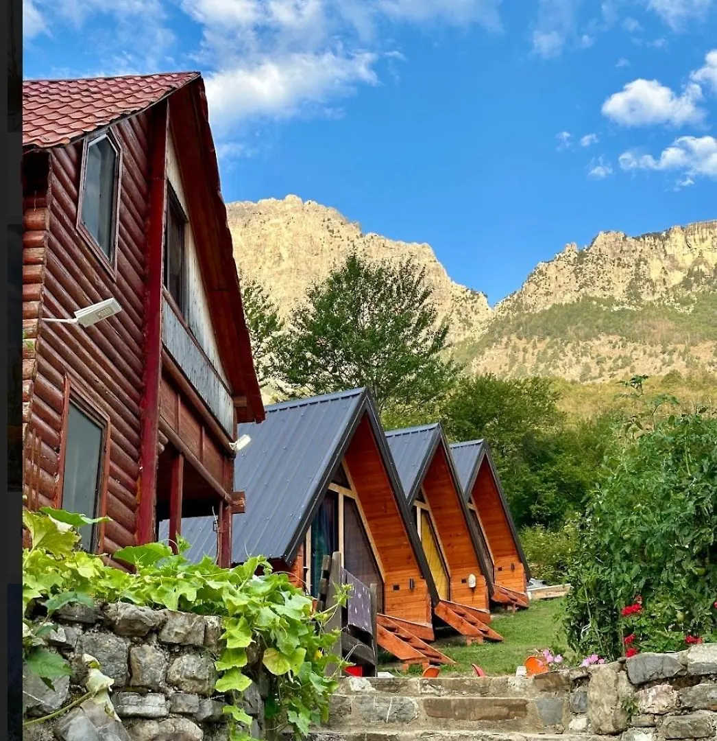 Guest House Astrit Villi Theth