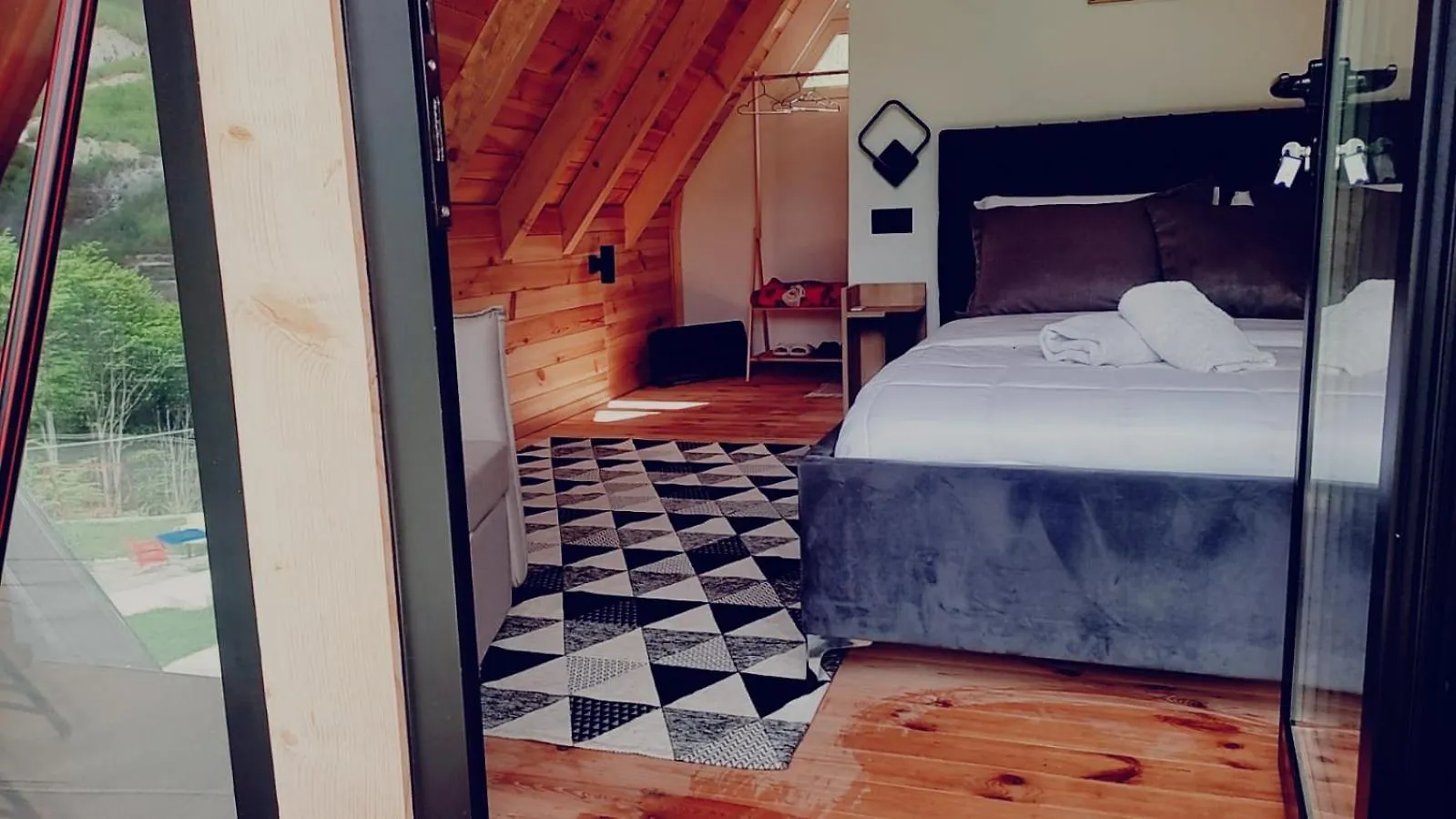 Guest House Astrit Villi Theth